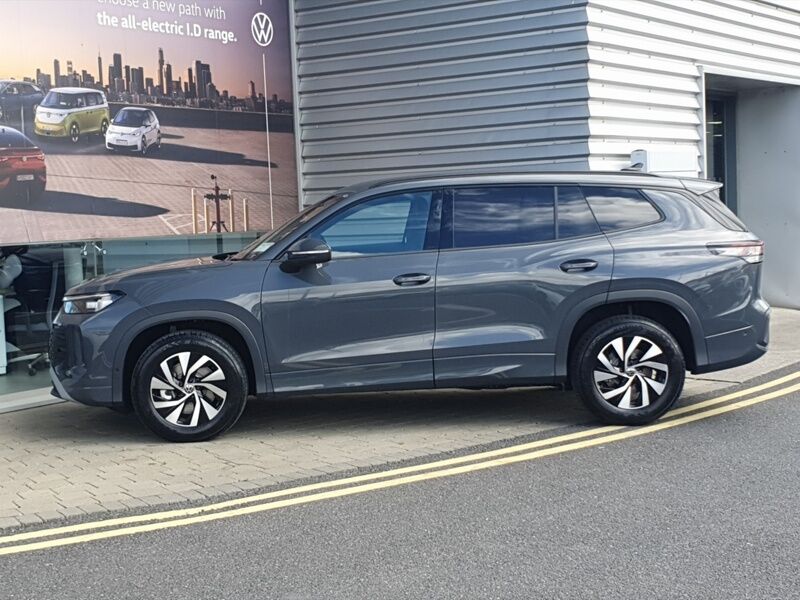 More views of Volkswagen Tayron
