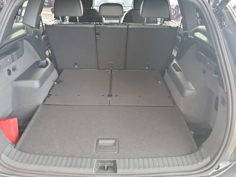 More views of Volkswagen Tayron