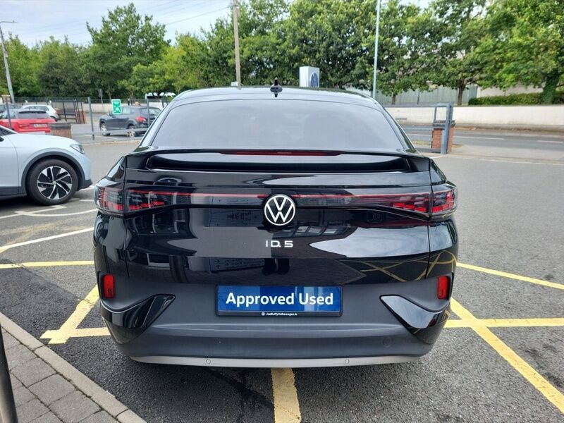 More views of Volkswagen ID.5