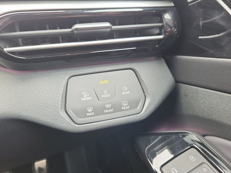 More views of Volkswagen ID.5