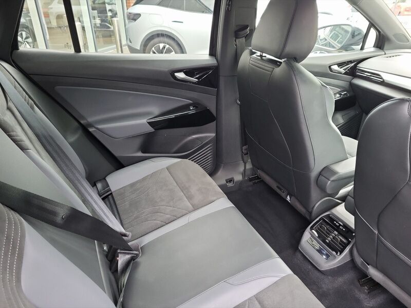 More views of Volkswagen ID.5