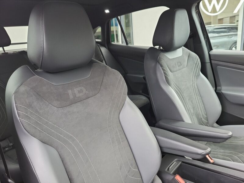 More views of Volkswagen ID.5