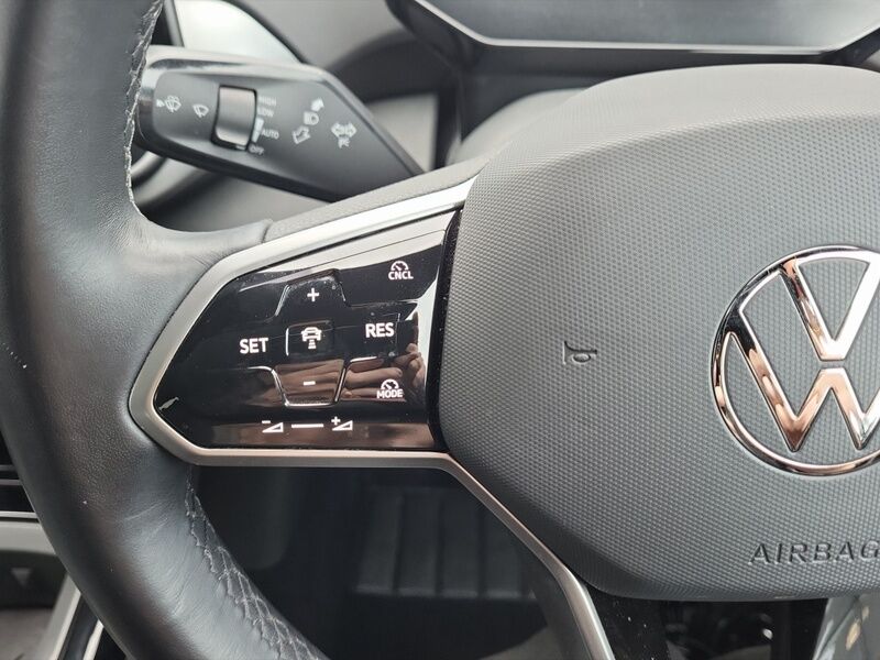 More views of Volkswagen ID.5