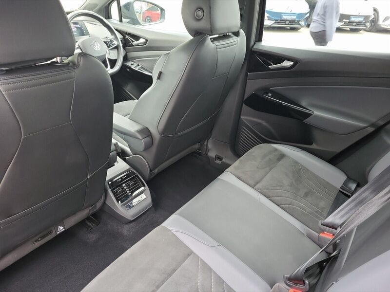 More views of Volkswagen ID.5