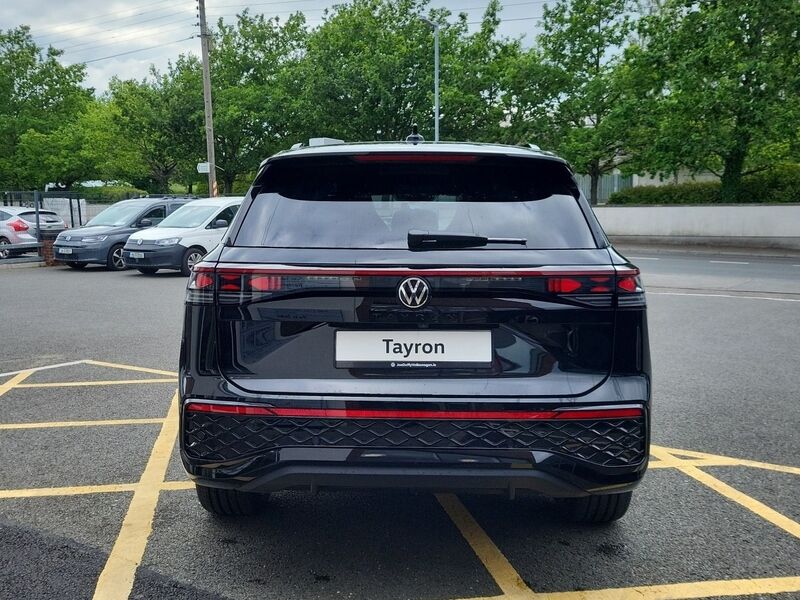 More views of Volkswagen Tayron