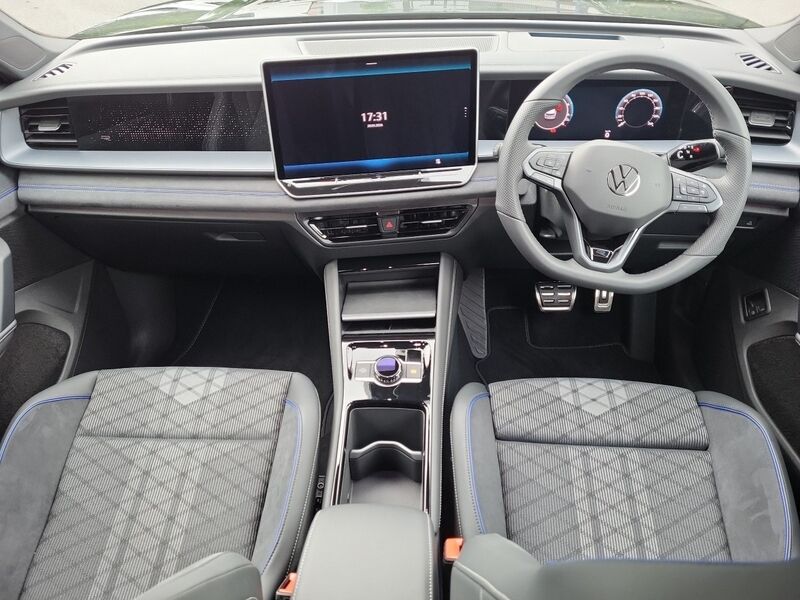 More views of Volkswagen Tayron