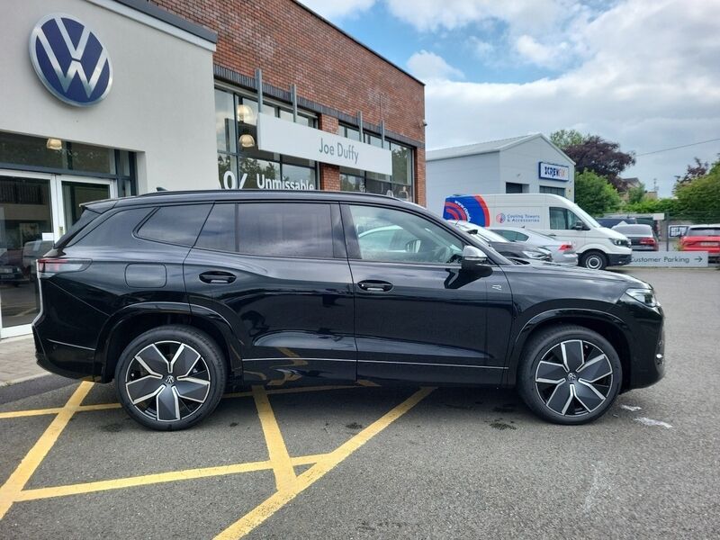 More views of Volkswagen Tayron