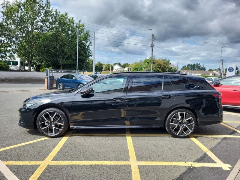 More views of Volkswagen Passat