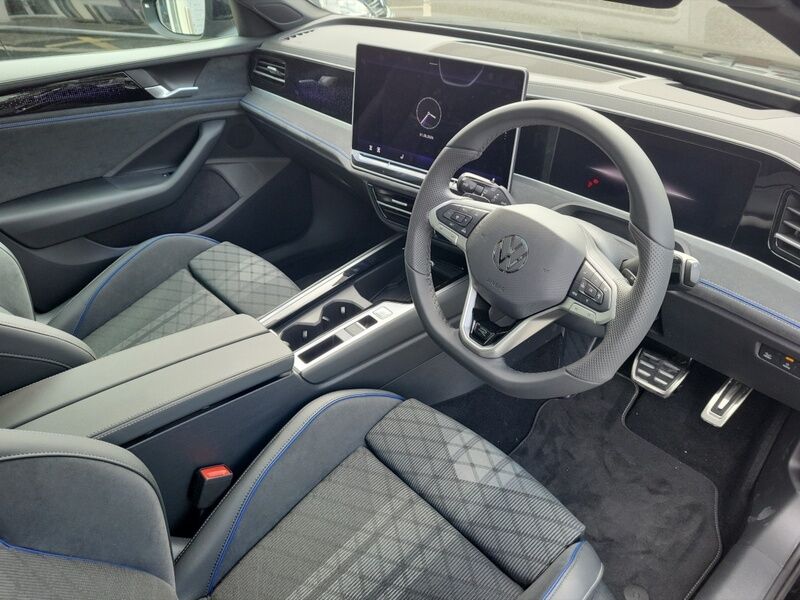 More views of Volkswagen Passat