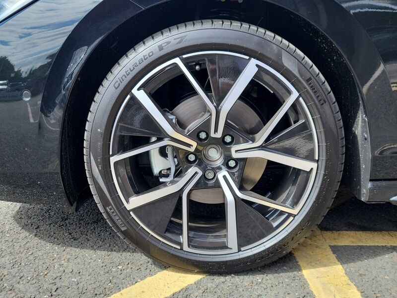 More views of Volkswagen Passat