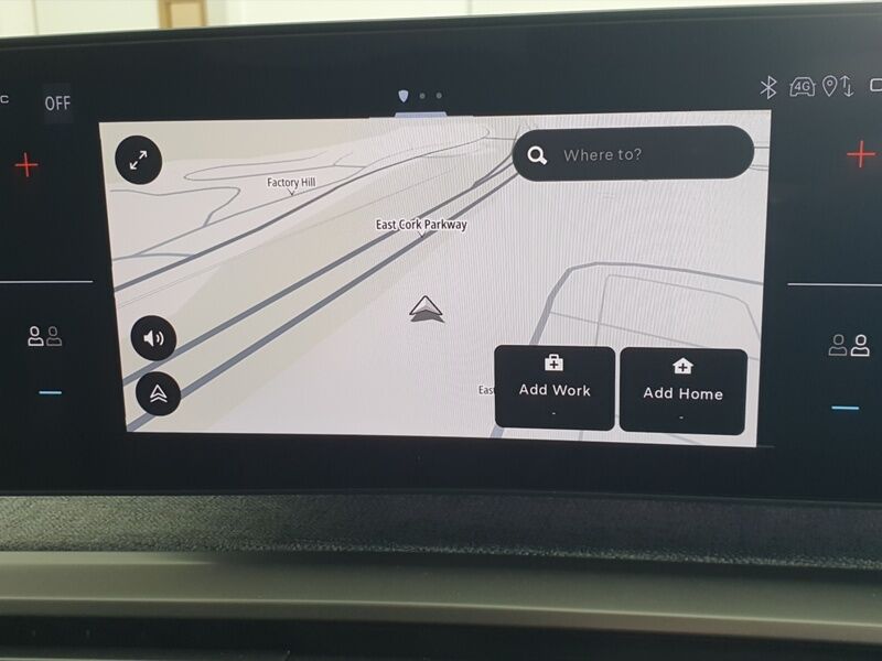 More views of Peugeot 5008