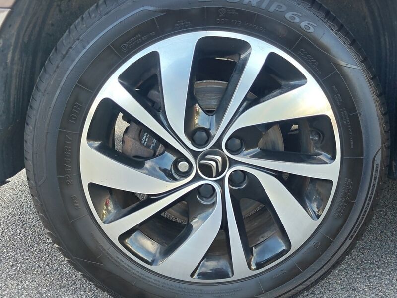 More views of Citroen Spacetourer