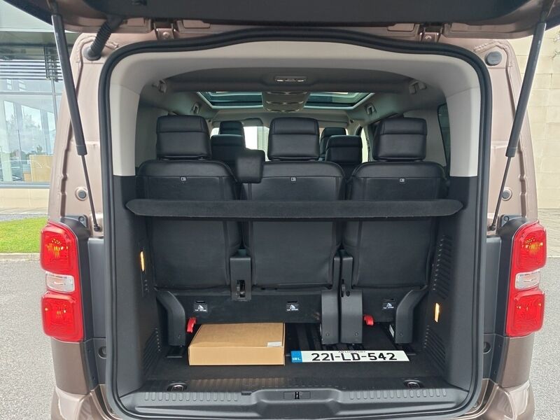 More views of Citroen Spacetourer