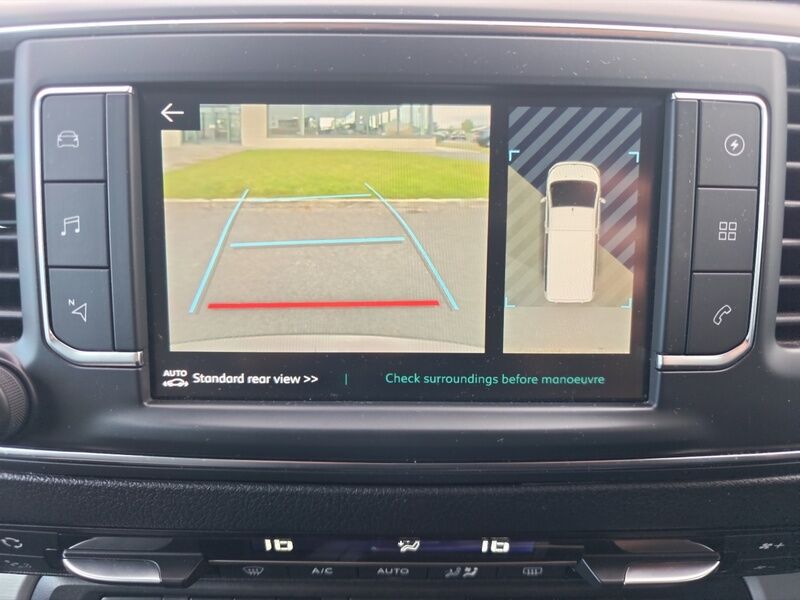 More views of Citroen Spacetourer