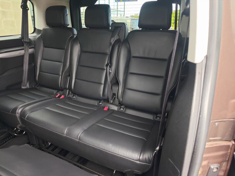 More views of Citroen Spacetourer