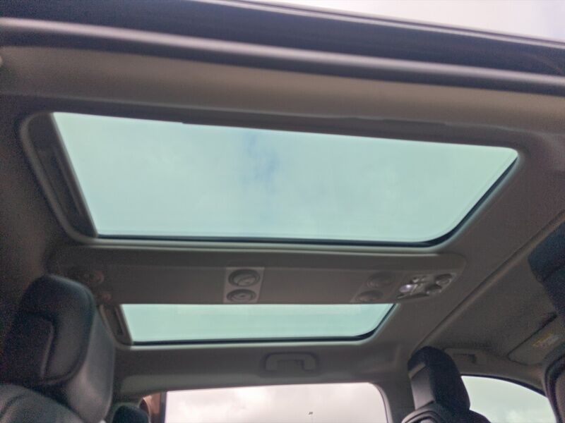 More views of Citroen Spacetourer