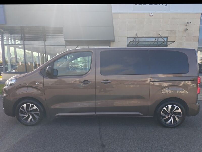 More views of Citroen Spacetourer