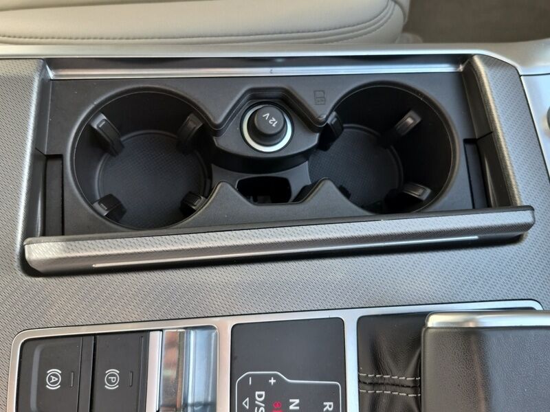 More views of Audi A6