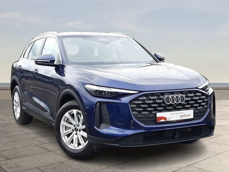 More views of Audi Q5
