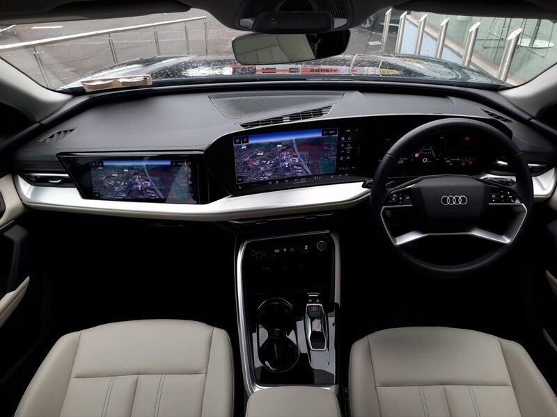 More views of Audi Q5