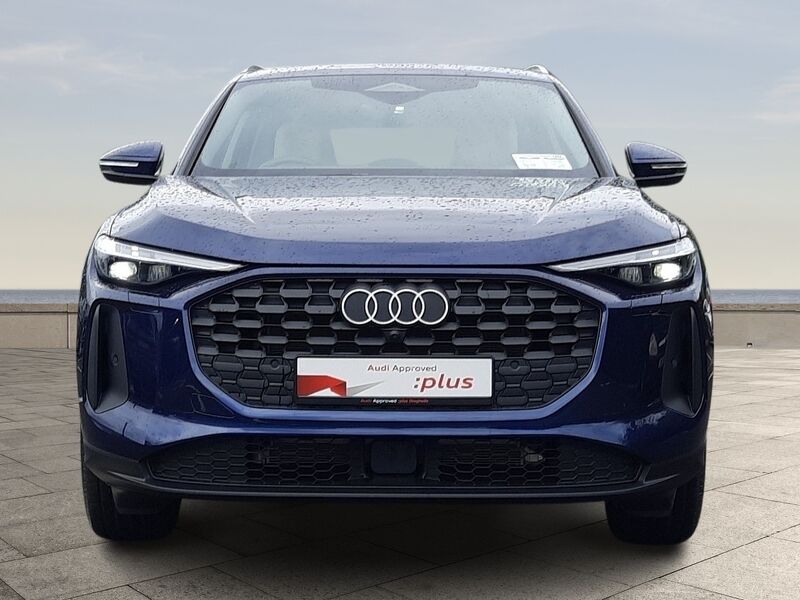 More views of Audi Q5