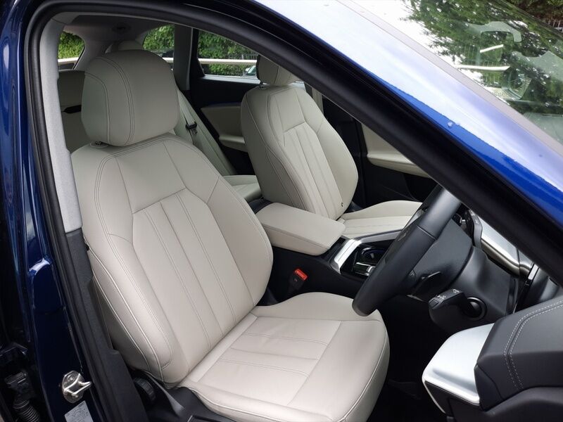 More views of Audi Q5