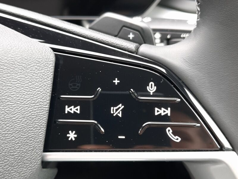 More views of Audi Q5