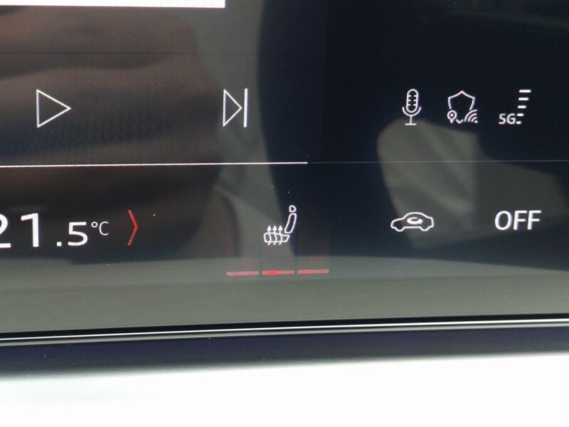 More views of Audi Q5