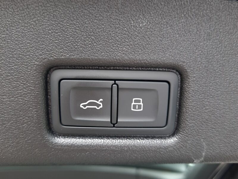 More views of Audi Q5