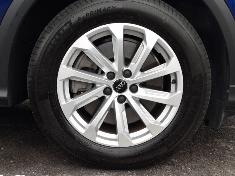 More views of Audi Q5