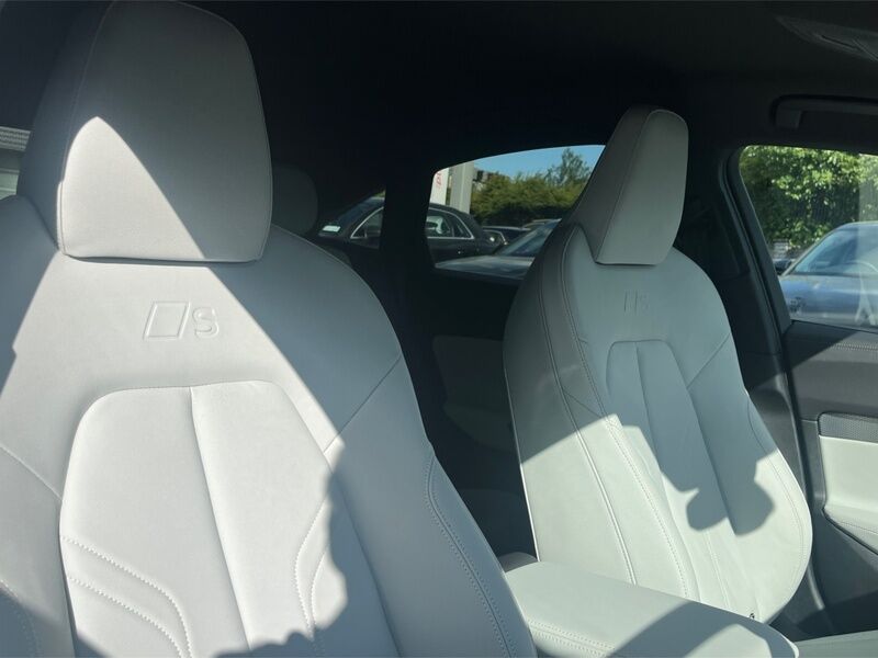 More views of Audi A5