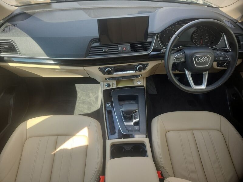 More views of Audi Q5