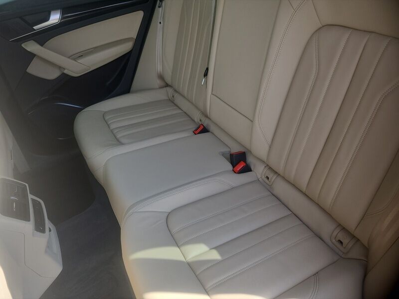 More views of Audi Q5