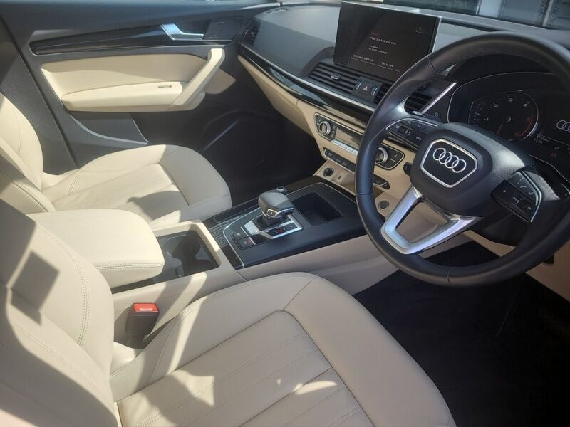 More views of Audi Q5