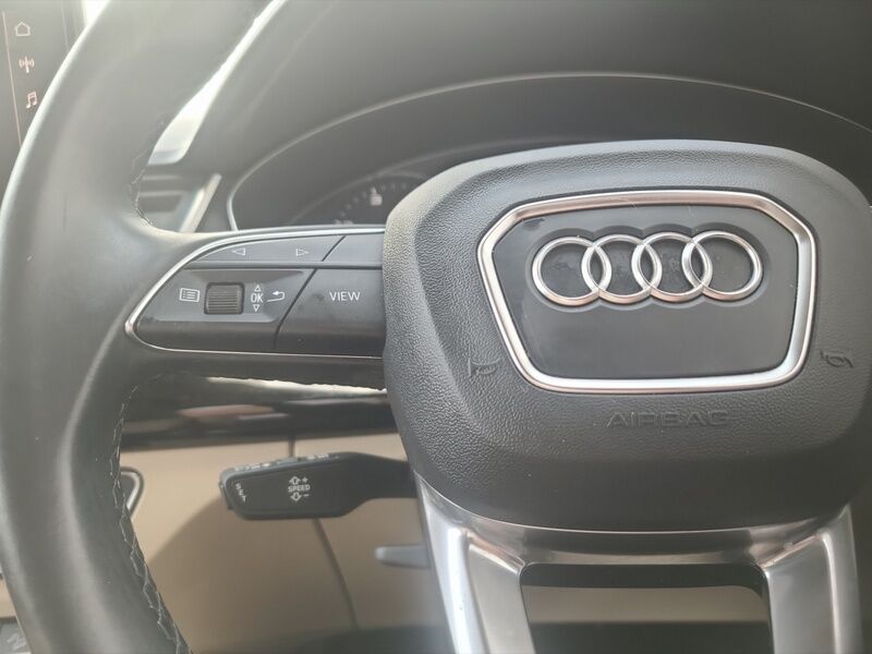 More views of Audi Q5