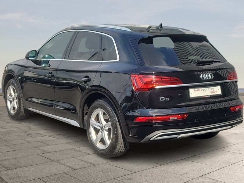 More views of Audi Q5