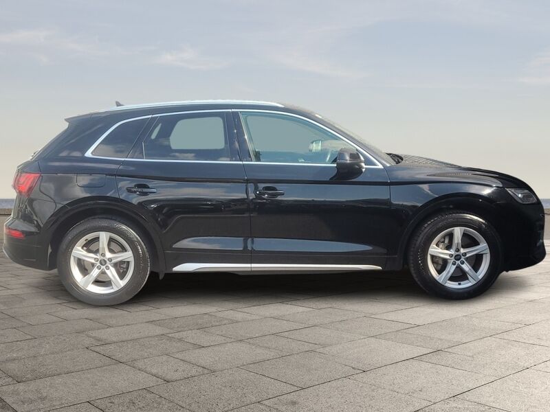 More views of Audi Q5