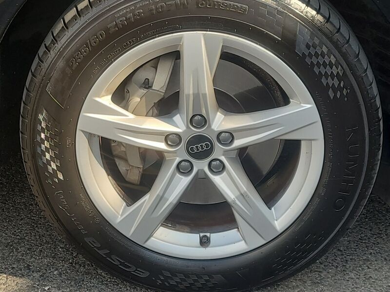 More views of Audi Q5