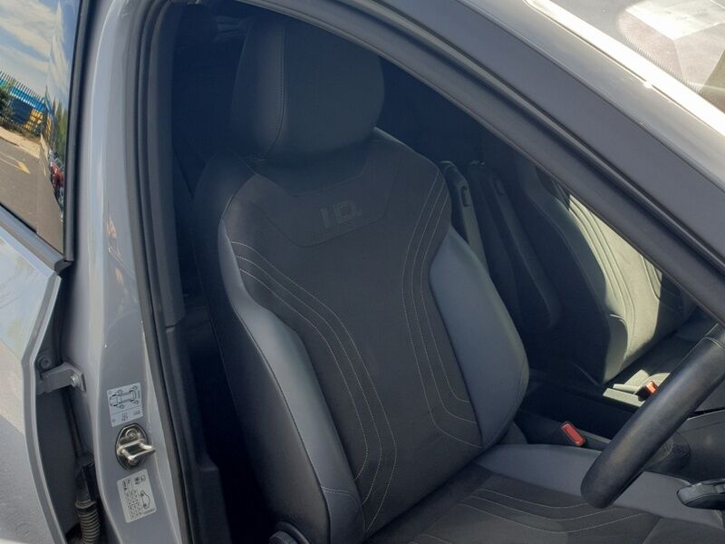 More views of Volkswagen ID.4