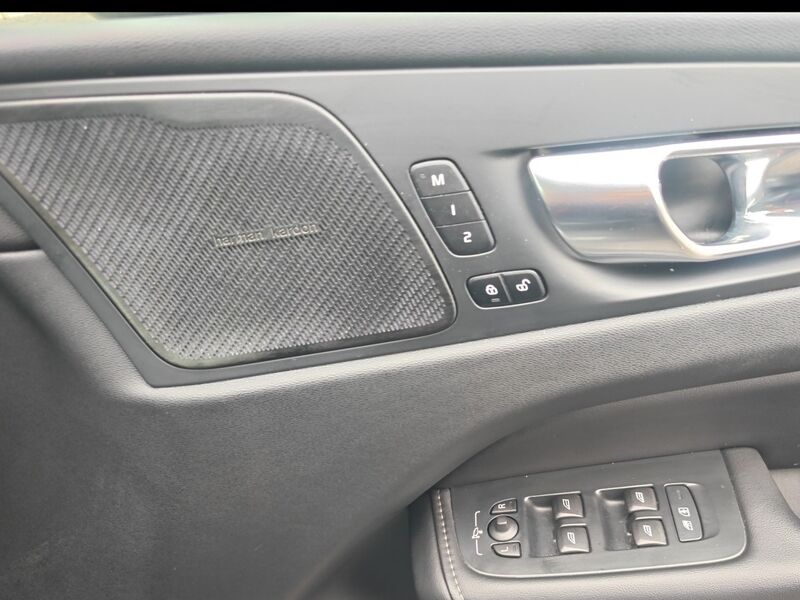 More views of Volvo XC60