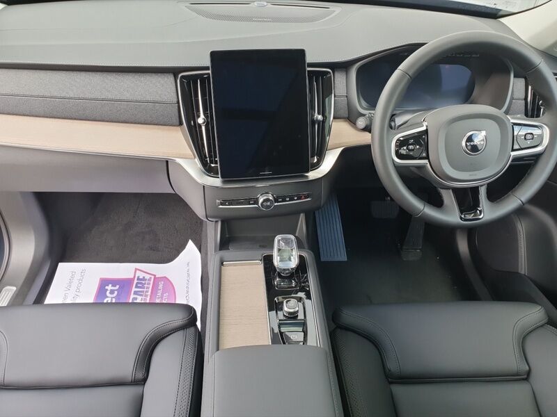 More views of Volvo XC90