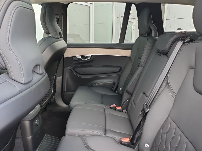 More views of Volvo XC90