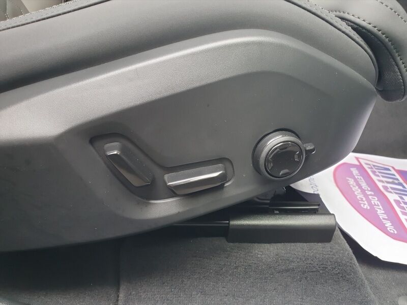 More views of Volvo XC60