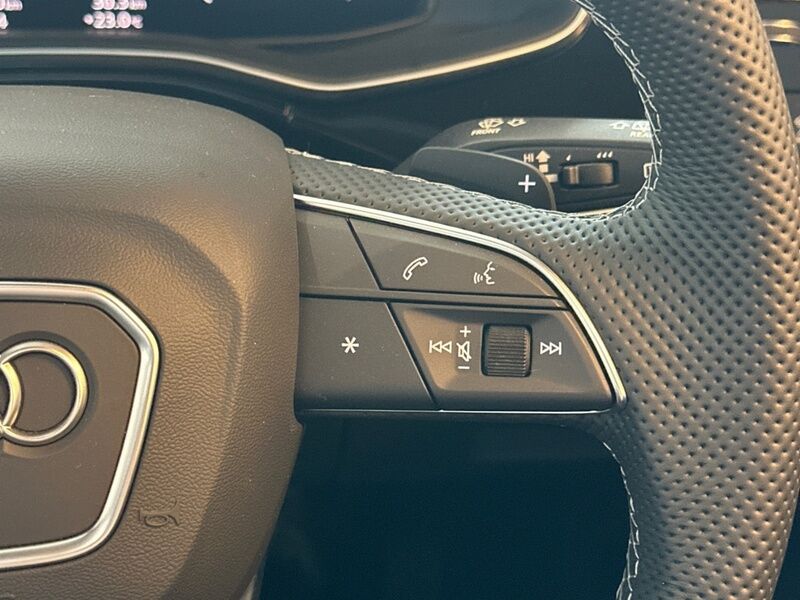 More views of Audi Q7