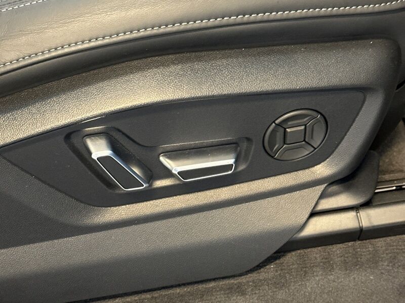 More views of Audi Q7