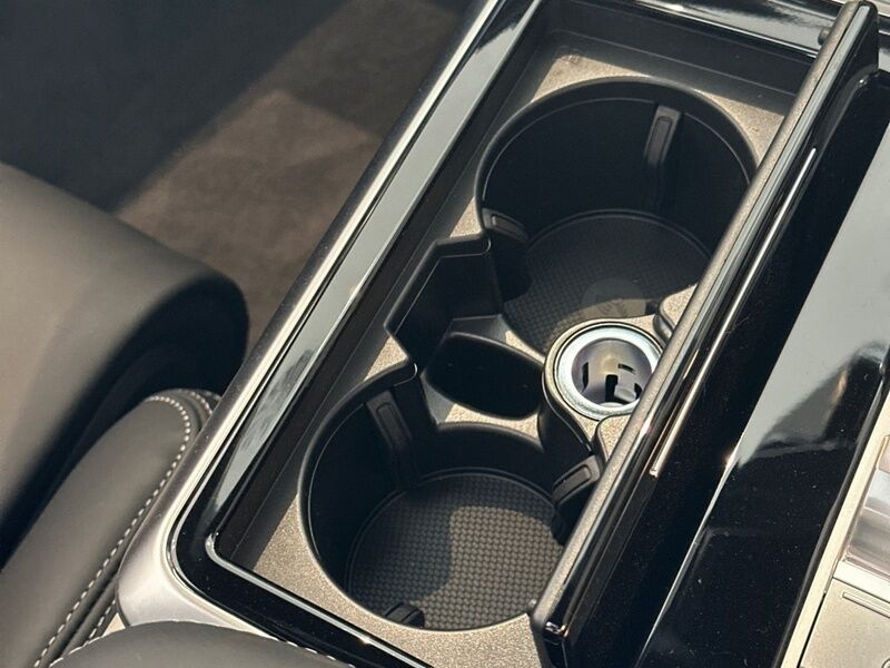 More views of Audi Q7