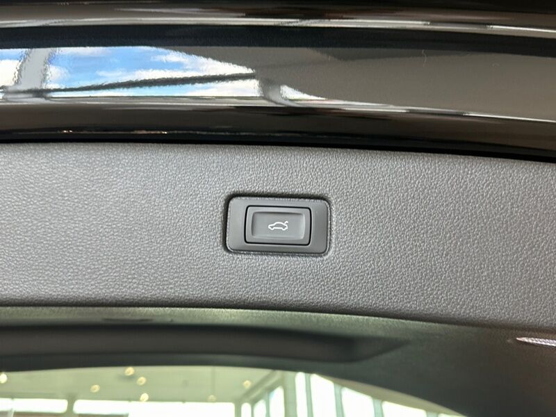 More views of Audi Q7