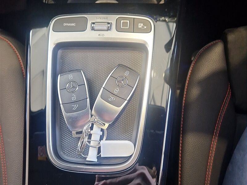 More views of Mercedes-Benz CLA