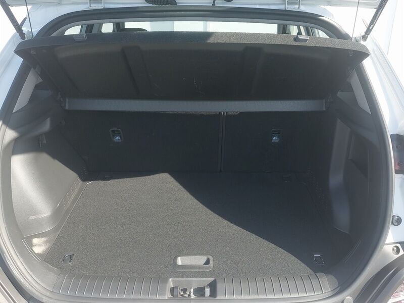 More views of Hyundai KONA