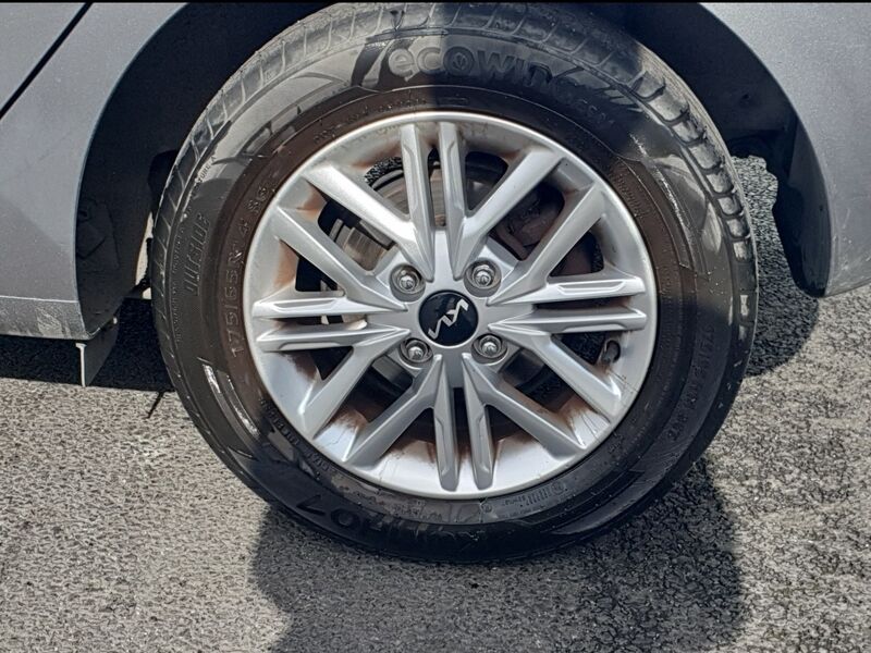 More views of Kia Picanto